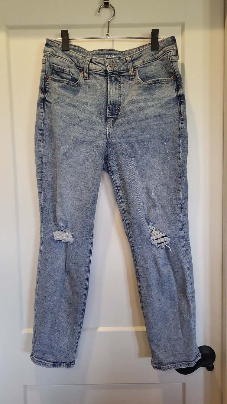 Old Navy High-Rise Mom Jeans O.G. Straight Distressed Light Wash Jeans Size 10